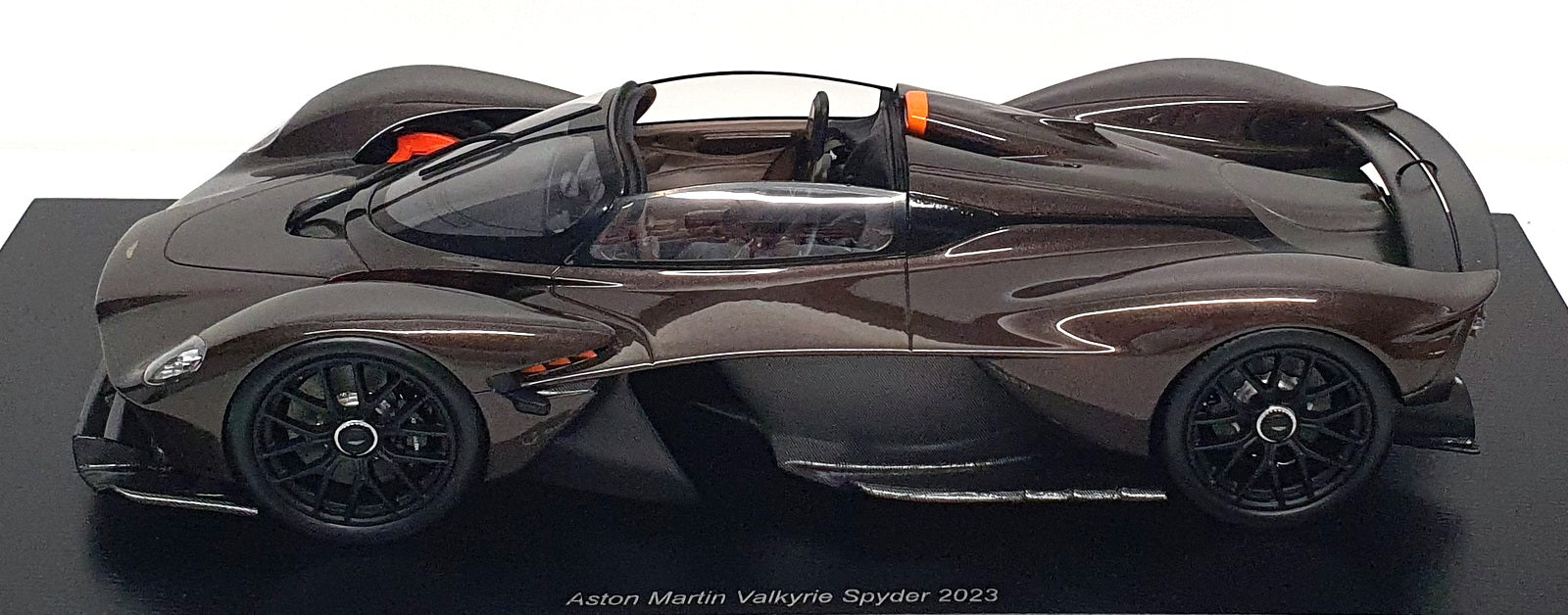 Spark 1/18 Scale 18S1034 - Aston Martin Valkyrie Spyder 2023