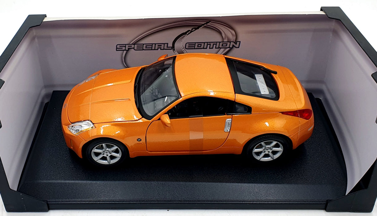 Maisto 1/18 Scale Diecast 31672 - Nissan 350Z - Orange Metallic