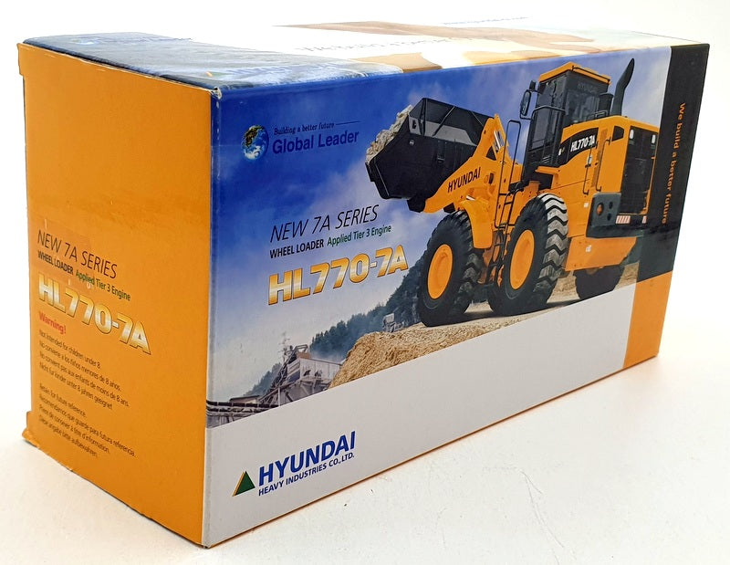 Unknown Brand 1/40 Scale 16124C - Hyundai 7A Series HL770-7A Dump Truck