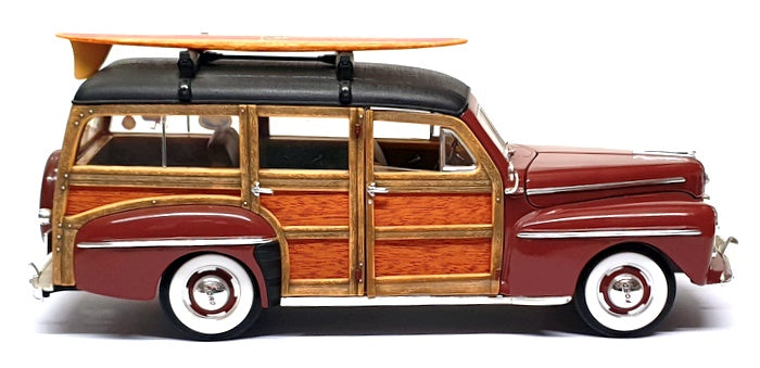 Signature Series 1/18 Scale Diecast 2625U - 1948 Ford Woody - Maroon