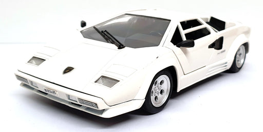 Polistil 1/16 Scale 016755 - Lamborghini Countach - White