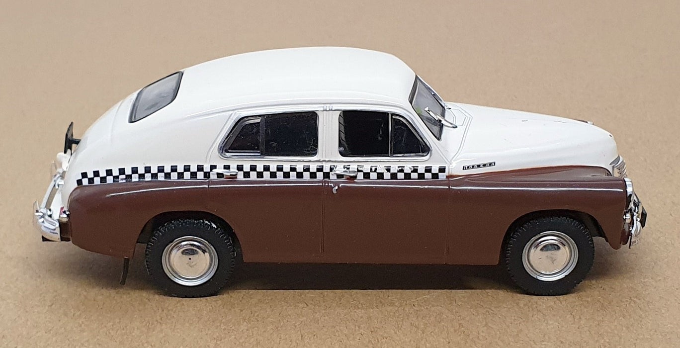 Altaya 1/43 Scale SOV03C - Russian GAZ M20 Victory - Brown/Ivory