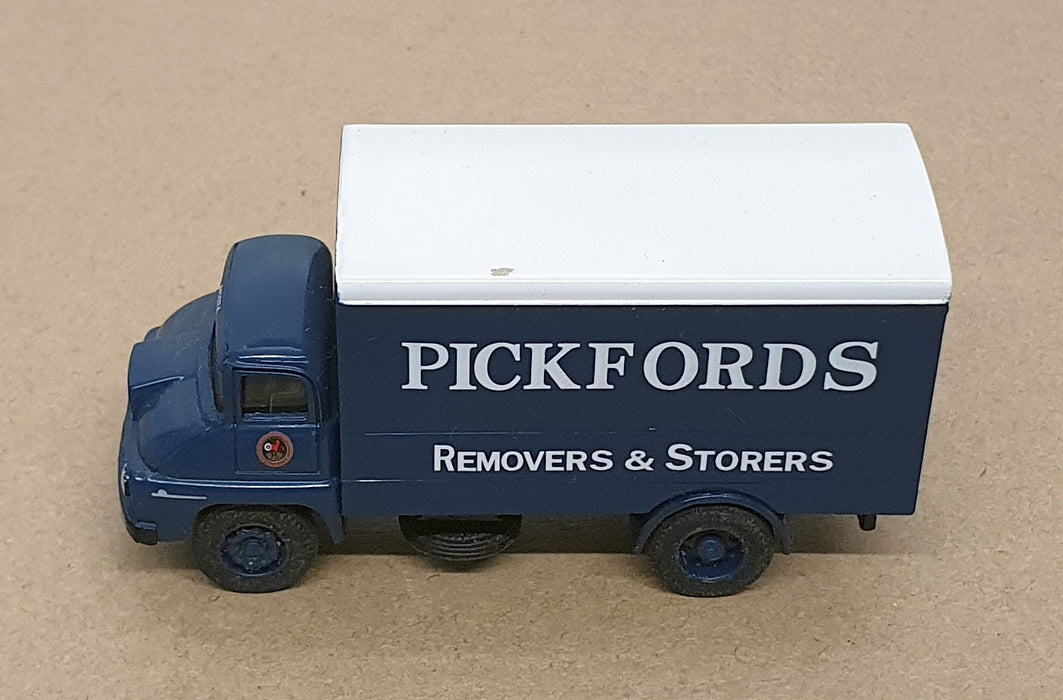 Base Toys 1/76 Scale D-09 - Thames Trader Box Van Pickfords - Blue/White