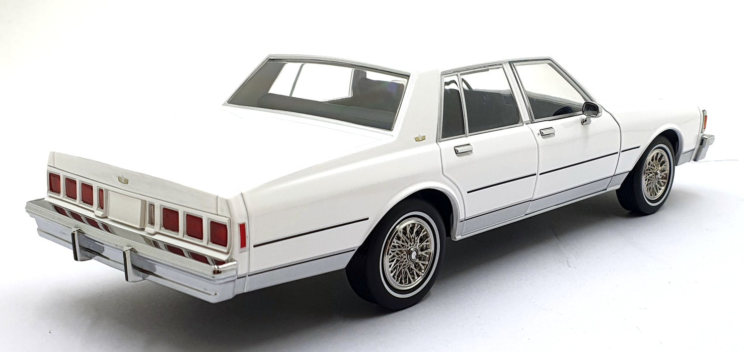 Greenlight 1/18 Scale 19109 - 1980 Chevrolet Caprice Classic The A Team - White