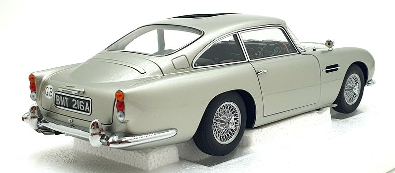 Autoart 1/18 Scale 70296 - Aston Martin DB5 Goldfinger (w/weapons) - Silver
