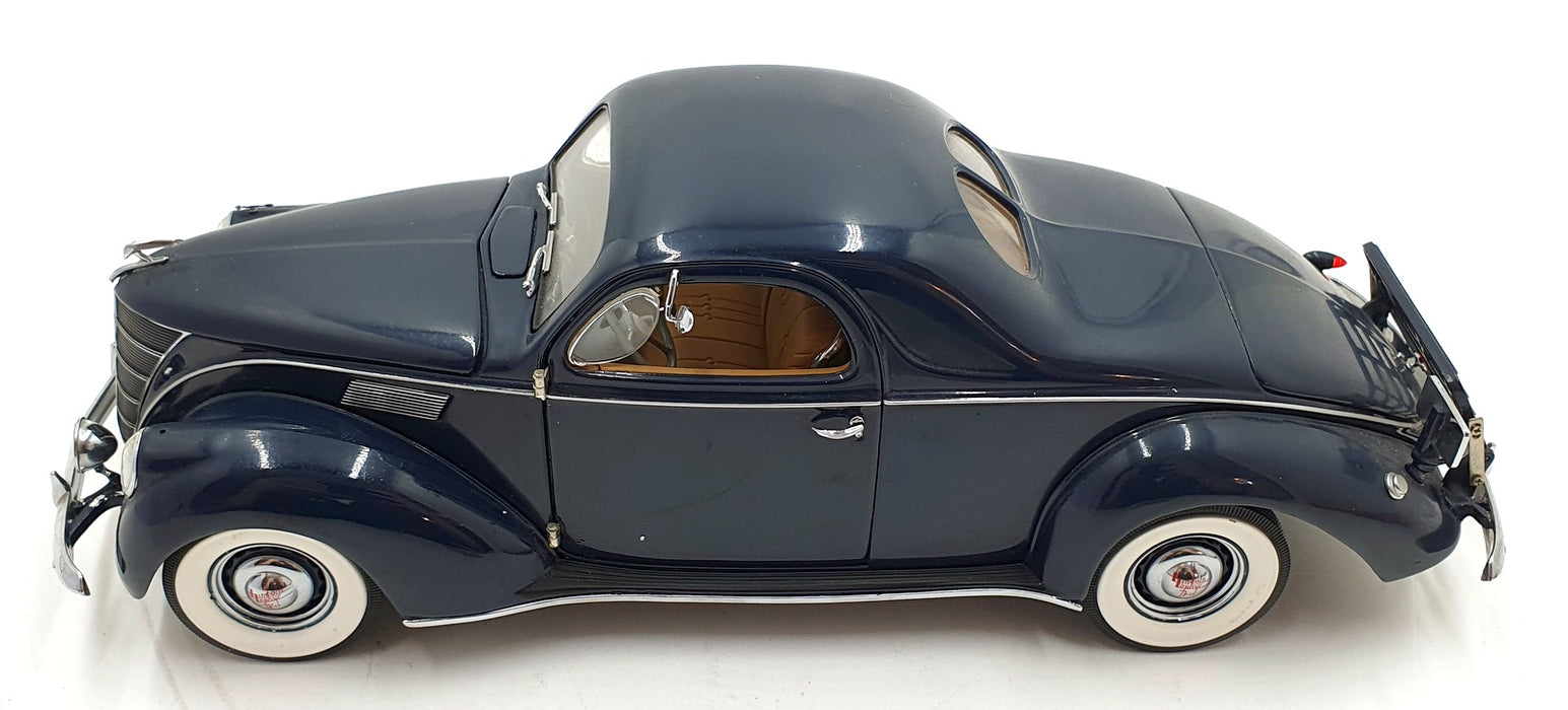 Precision 100 1/18 Scale Diecast 32890M - 1937 Lincoln Zephyr - Dark Blue