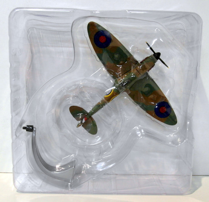 Corgi 1/72 Scale diecast WB99601 Supermarine Spitfire MK1 George Grumpy Unwin