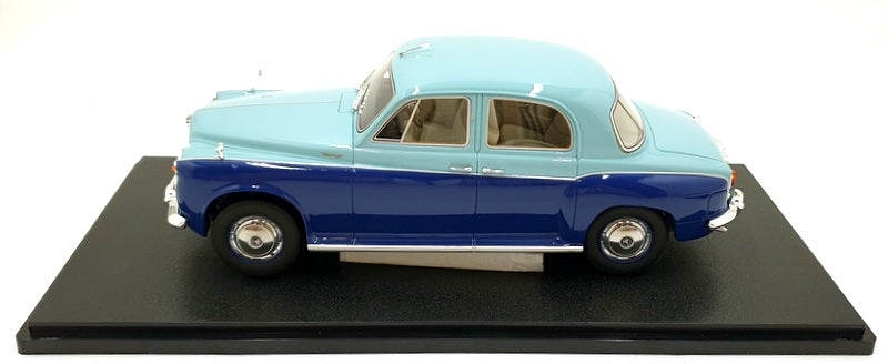 Cult 1/18 Scale Resin CML173-2 - Rover 110 P4 - Blue/Blue