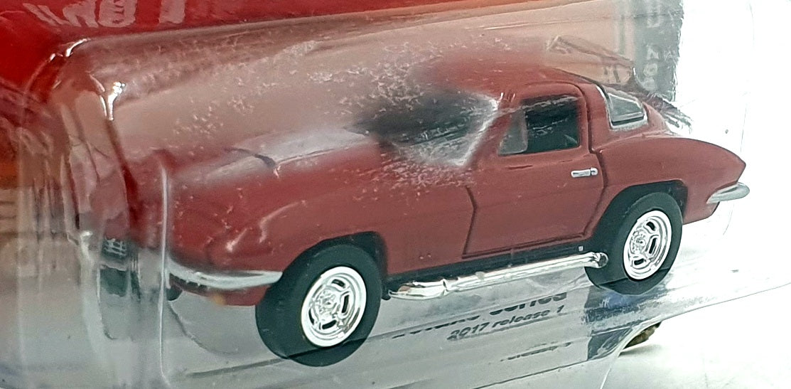 Auto World 1/64 Scale AW64021 - 1967 Corvette 427 - Red