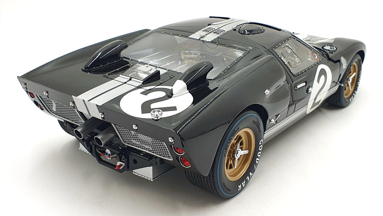 Exoto 1/10 Scale LMC10010 - Ford GT40 Mk II - 1st LM 1966 #2 Amon/McLaren