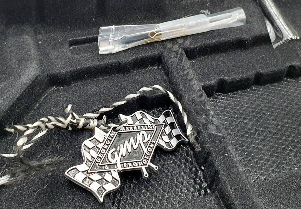 GMP 1/18 Scale Diecast 12029 - 1969 McLaren M8B Low Wing #54 Jerobee/Oscar