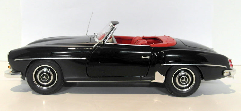 Minichamps 1/18 Scale diecast - 100 037030 Mercedes Benz 190 SL 1955 Black