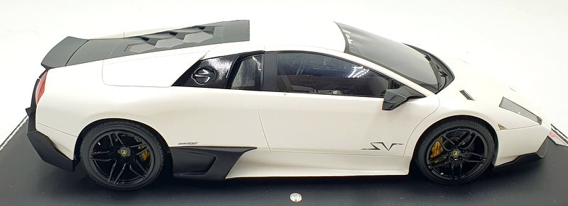 MR Models 1/18 Scale LAMBO02FWA - Lamborghini Murcielago SV - White