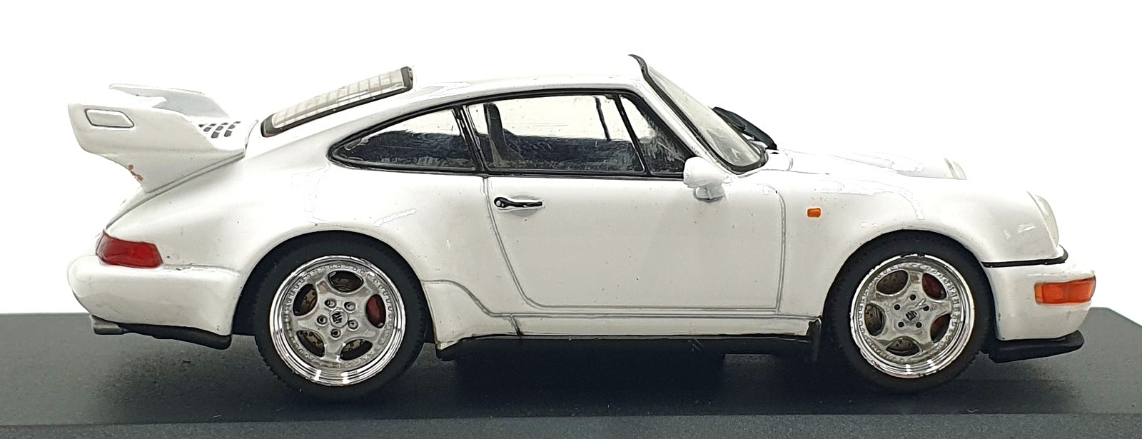 Solido 1/43 Scale Diecast SL0963BD - Porsche 911 (964) RS 3.8 - Grand Prix White
