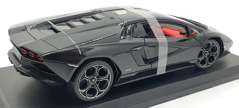 Maisto 1/18 Scale Diecast 46629 - Lamborghini Countach LPI 800-4 - Black