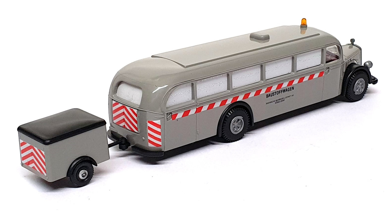 Brekina 1/87 Scale 5003 - Mercedes Benz O 5000 Baustoffwagen - Grey