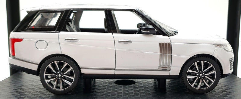 QY Toys 1/24 Scale Q2001A - Land Rover Range Rover 50th Anniversary Ed - White