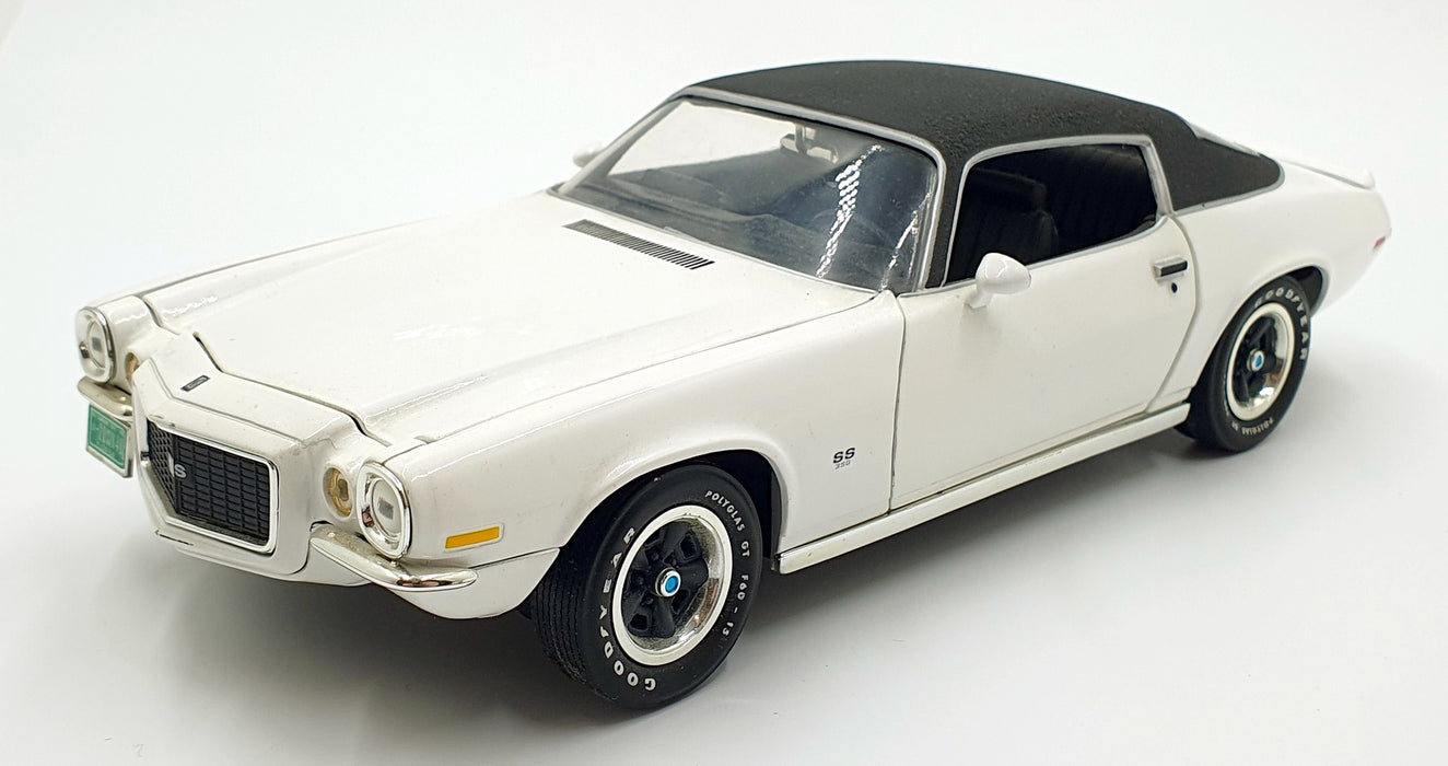 Ertl 1/18 Scale Diecast 16126C - Chevrolet Camaro SS 350 - White/Black