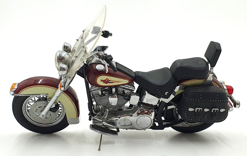 Franklin Mint 1/10 Scale B11UQ61 Harley Davidson Heritage Softail Classic