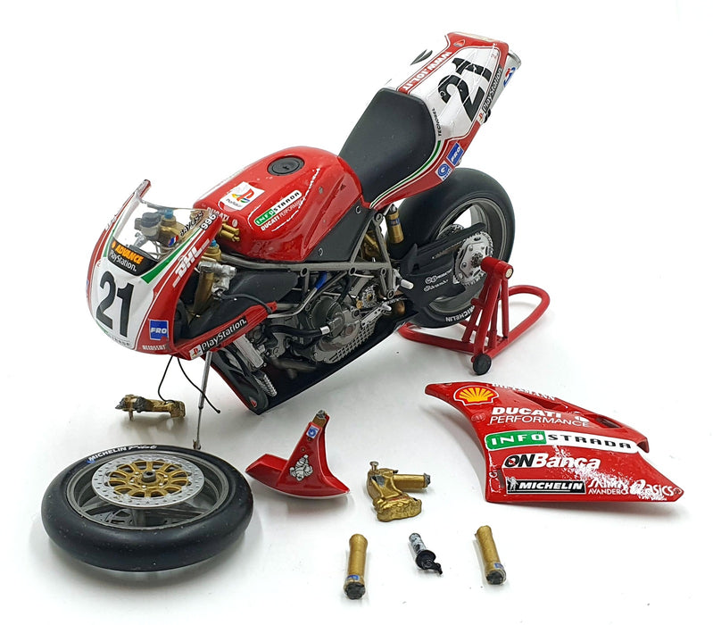 Minichamps 1/12 Scale Diecast 122 001221 Ducati 996 Superbike 2000 Troy Bayliss