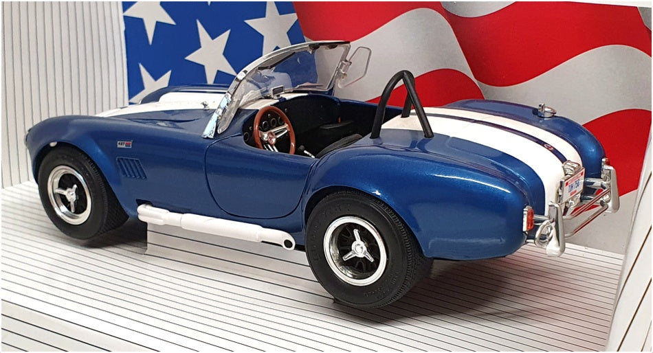 Ertl 1/18 Scale 7386 - Shelby Cobra 427 S/C - Blue/White With White Pipes