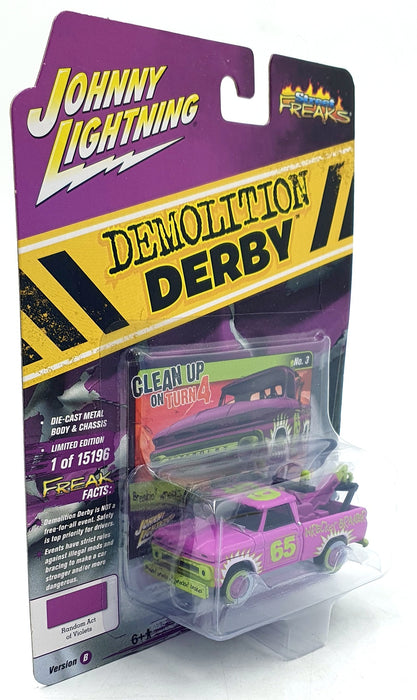 Johnny Lightning 1/64 Scale JLSF022 -1965 Chvevrolet Tow Truck #65 DD