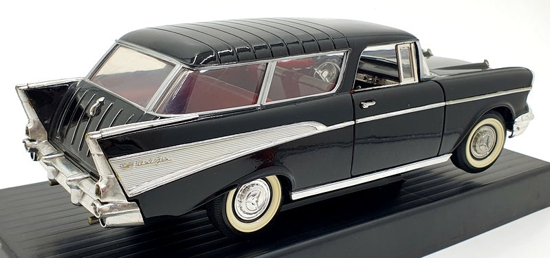 Road Legends 1/18 Scale Diecast 92088 - 1957 Chevrolet Nomad - Black