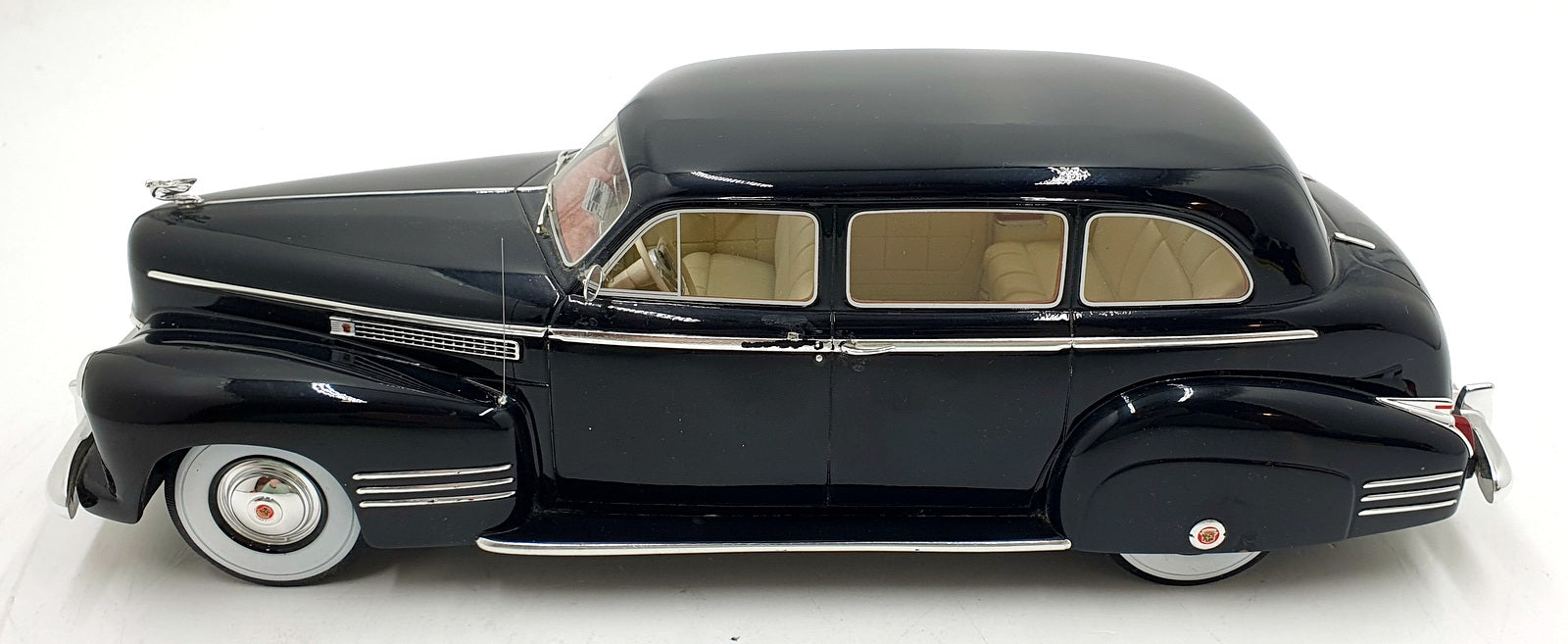 BOS Models 1/18 Scale BOS190 Cadillac Fleetwood 75 Tourng Sedan Black
