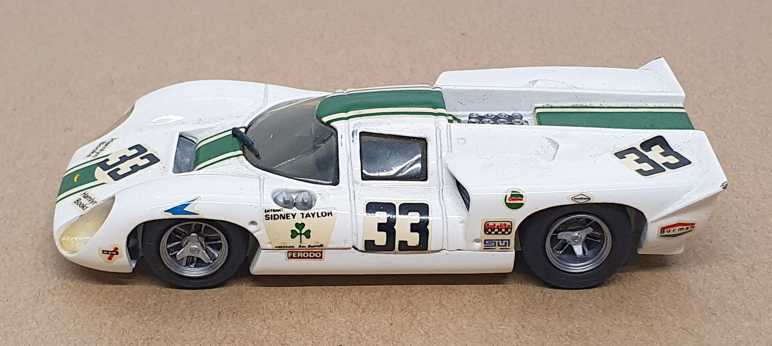 Historic Replicars 1/43 Scale 23126D - 1969 Lola T70 Mk3B Race Car #33