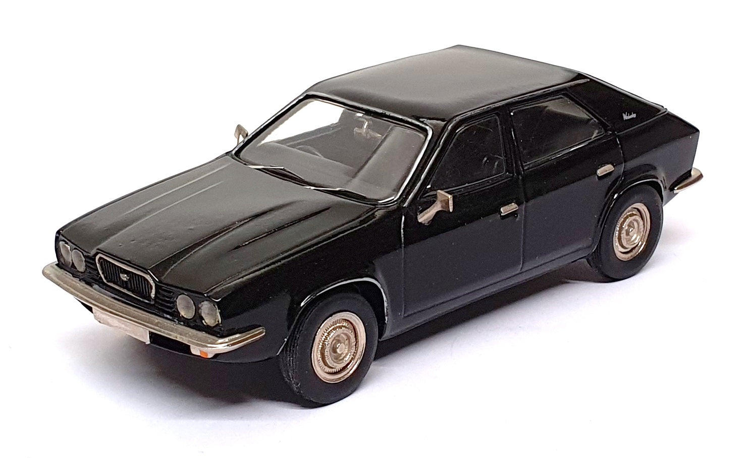 Abbey Classics 1/43 Scale Built Kit AC05 - Wolseley 18/2200 - Black