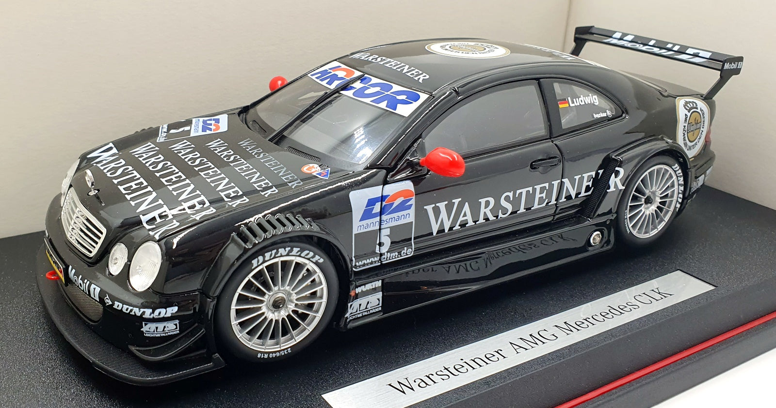 Maisto 1/18 Scale Diecast B6 696 2109 Mercedes-Benz CLK AMG Warsteiner Ludwig #5