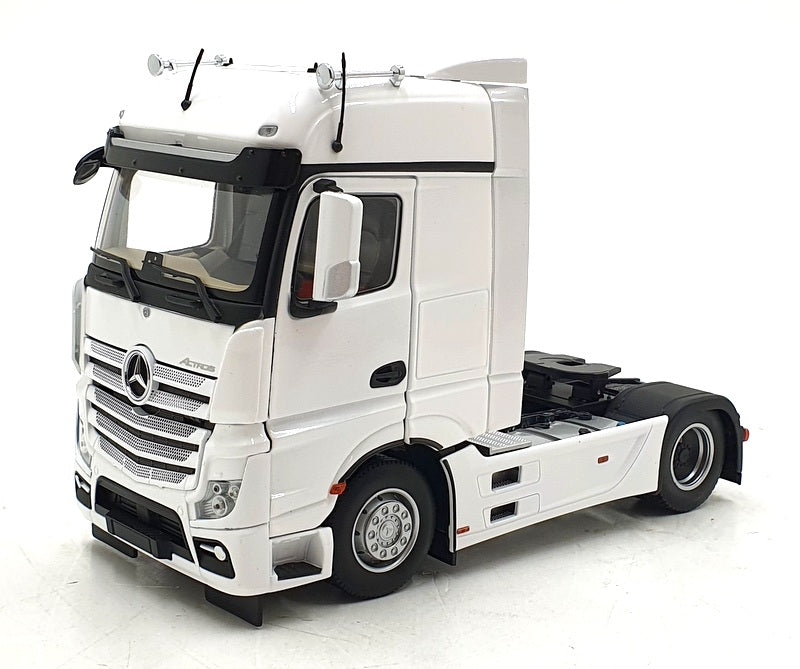 Marge Models 1/32 Scale 1909-01 - Mercedes Benz Actros Bigspace 4x2 Truck White