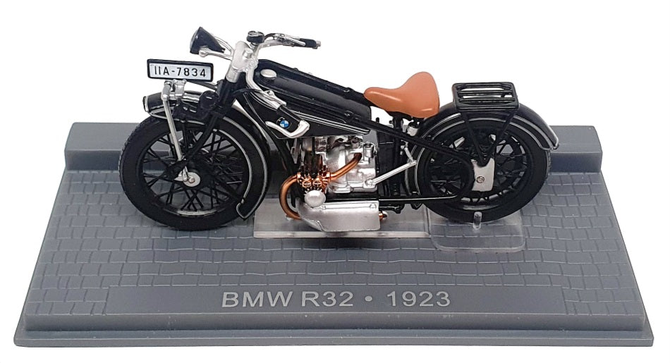 Altaya 1/24 Scale 7324 - 1923 BMW R32 Motorbike - Black