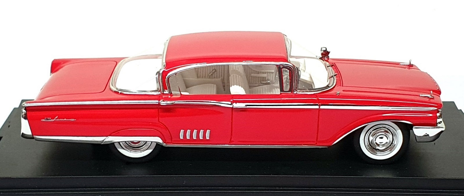 Goldvarg 1/43 Scale GC-084B - 1960 Mercury Park Lane 4Dr. - Signal Red