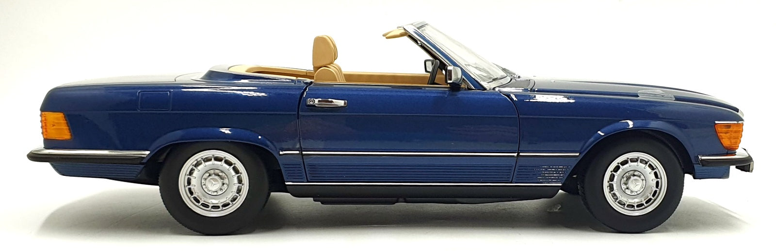 KK Scale 1/12 Scale KKDC120183 - 1985 Mercedes Benz SL-Class 450Sl Cabriolet