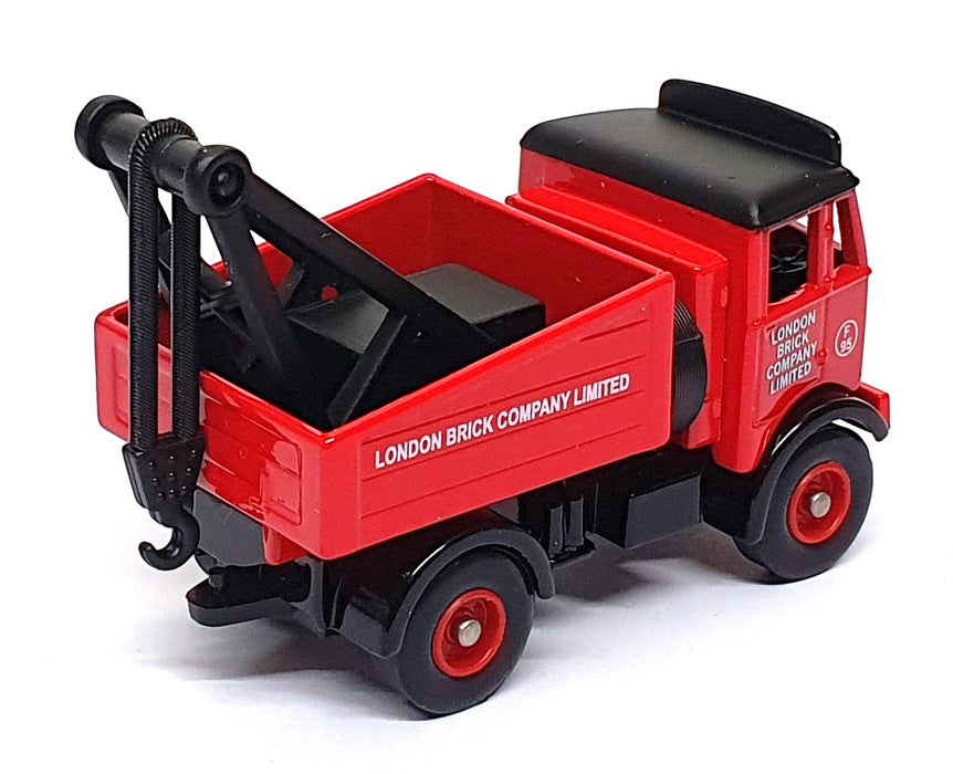 Lledo 1/76 Scale DG114004 - AEC Mammoth Ballast & Winch London Brick Co. - Red