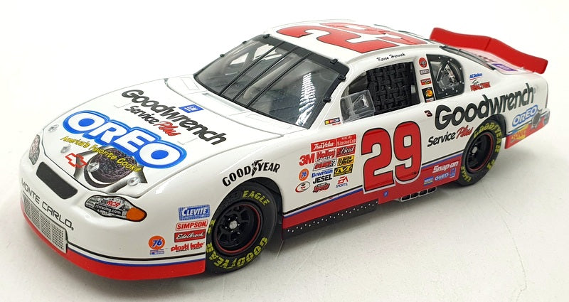 Action 1/24 Scale Diecast 102128 2001 Monte Carlo #29 Oreo GM Goodwrench