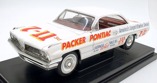 ERTL 1/18 Scale Diecast 29417P - 1961 Catalina Packer Pontiac  - White
