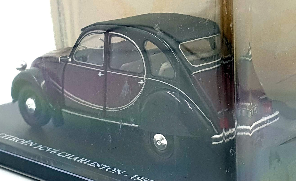 Altaya 1/24 Scale MX5ALA0002 - 1982 Citroen 2CV6 Charleston - Maroon/Black