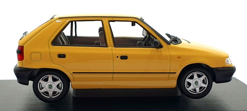 Abrex 1/43 Scale Diecast 143ABS 709GI - 1994 Skoda Felicia - Yellow