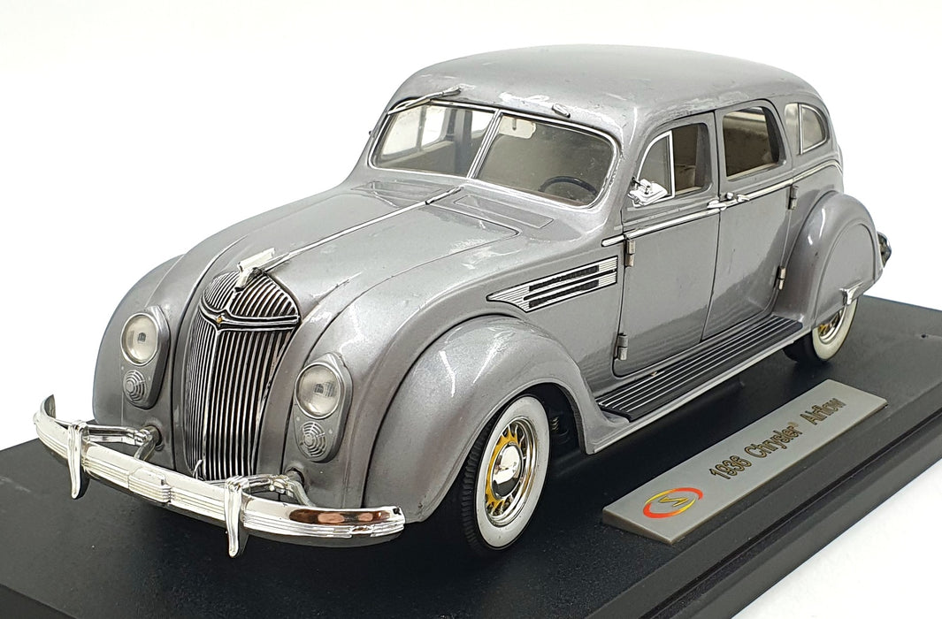 Signature Models 1/18 Scale 18133 - 1936 Chrysler Airflow - Silver