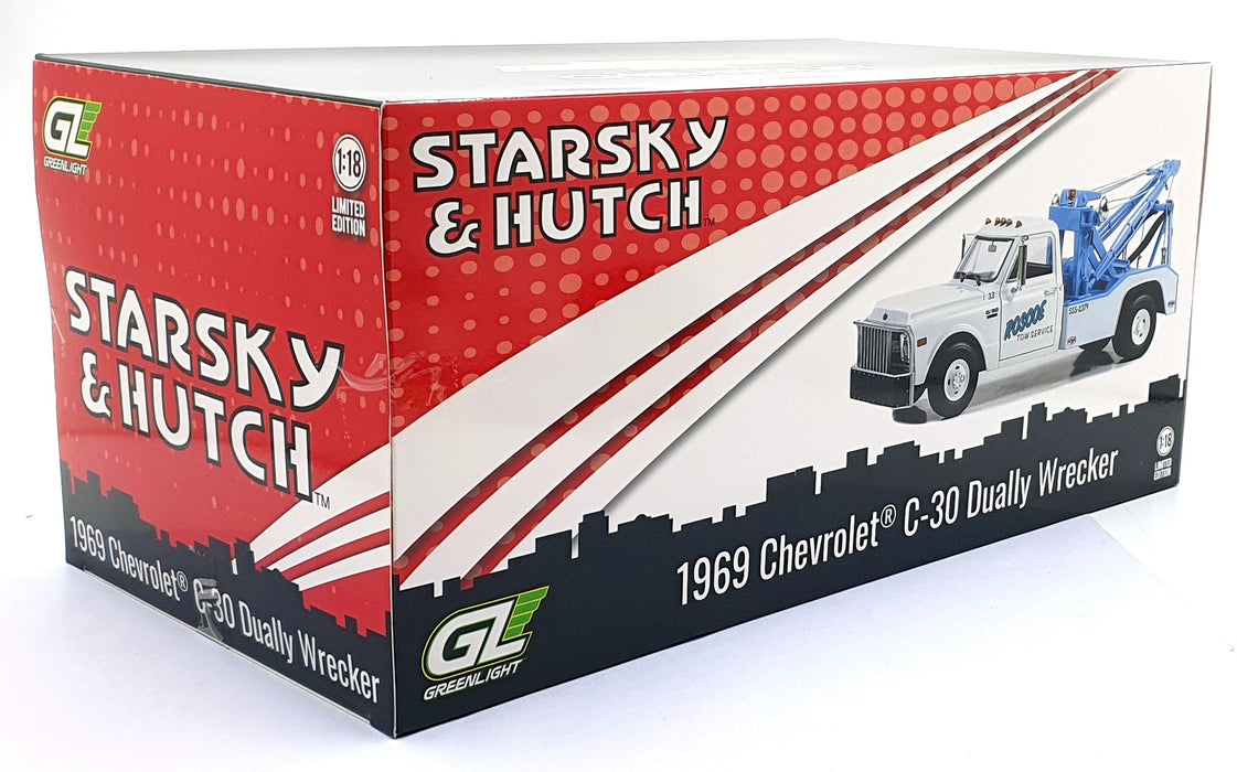 Greenlight 1/18 Scale 13684 - 1969 Chevrolet C-30 Dually Wrecker Starsky & Hutch