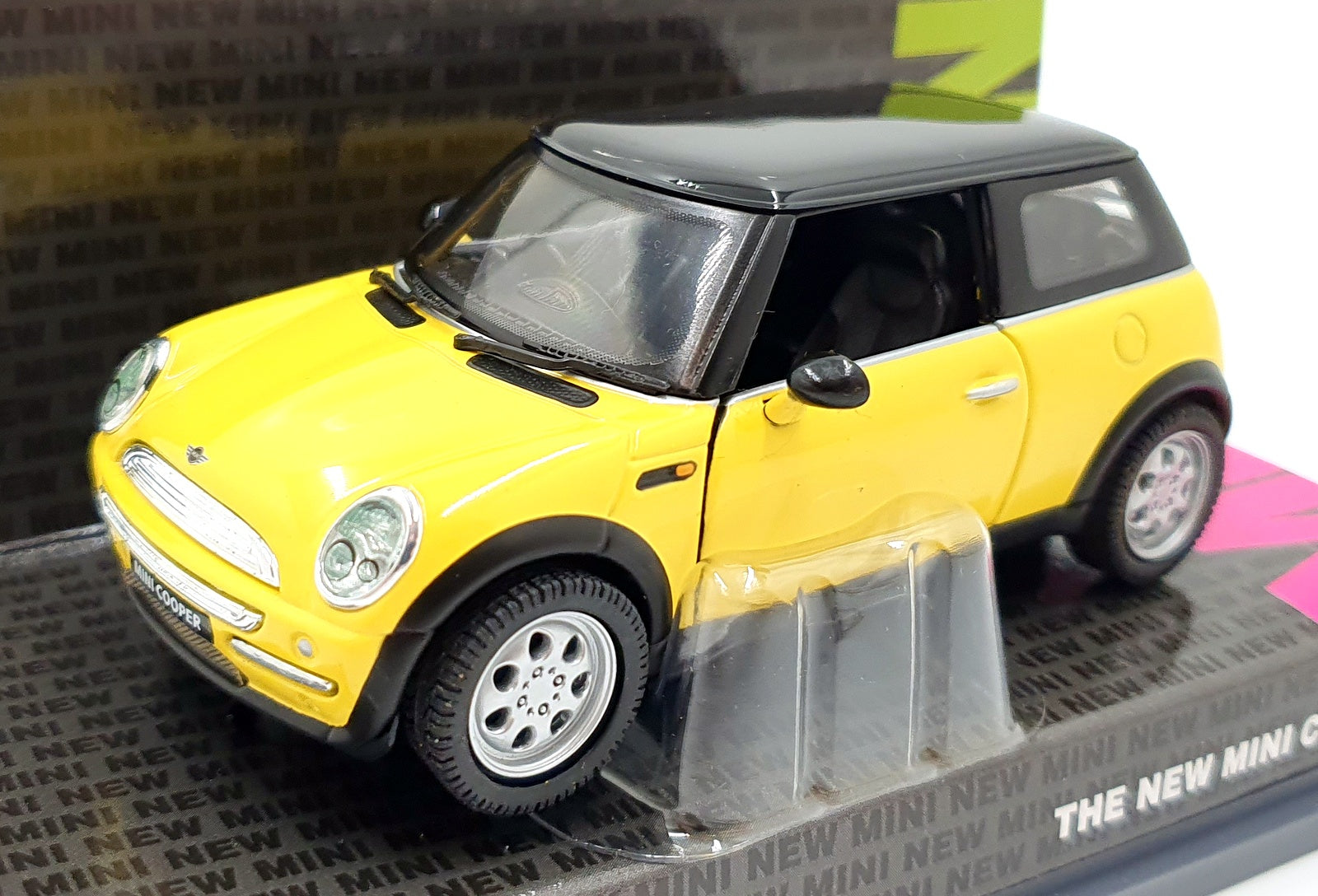 Corgi 1/36 Scale Diecast CC86504 - The New Mini Cooper - Yellow
