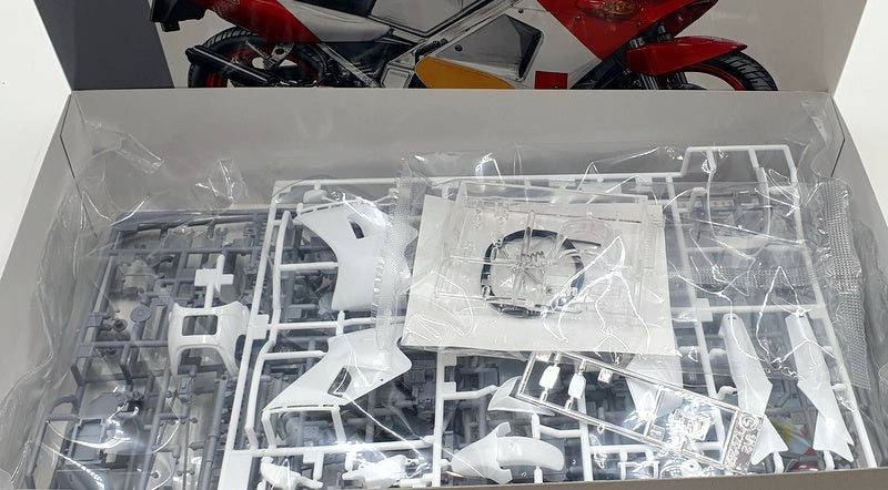 Hasegawa Kits 1/12 Scale 21759 - Yamaha TZR250 (2AW) "Special Edition" 1986