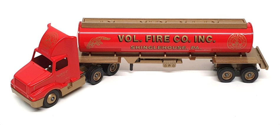 Winross 1/64 Scale WR023 - Shinglehouse PA Fire Tanker Truck - Red