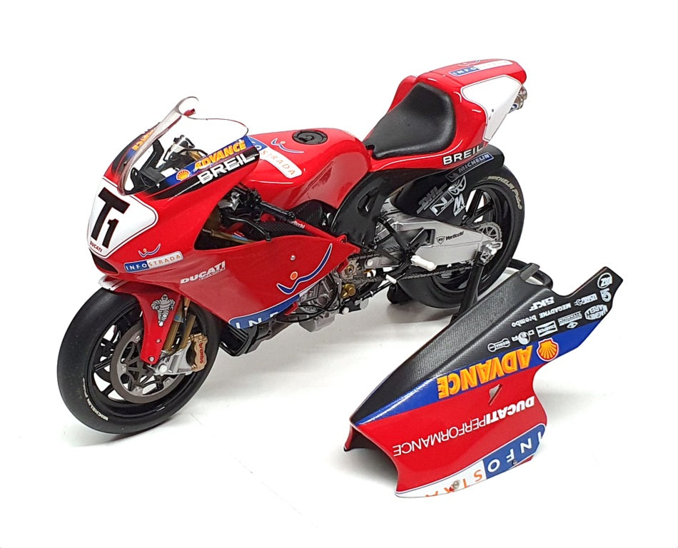 Minichamps 1/12 Scale 122 020099 - Ducati Desmosedici MotoGP - Prova 2002