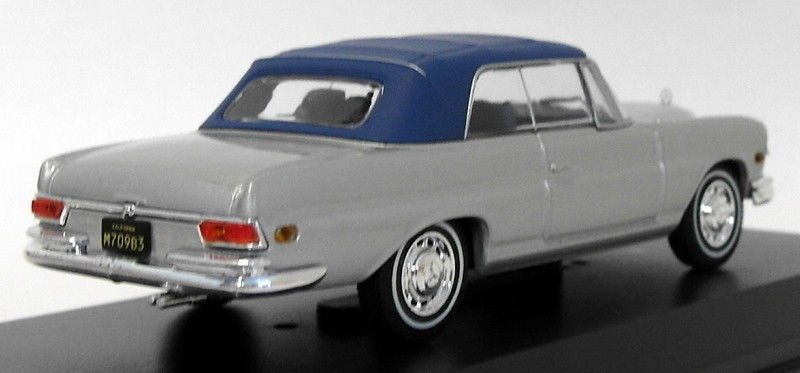 Greenlight 1/43 Scale 86462 - 1969 Mercedes Benz 280SE With Tiger - The Hangover
