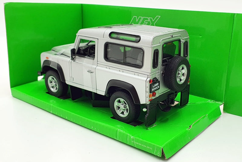 WELLY 1/24 SCALE - 22498W - LAND ROVER DEFENDER - SILVER