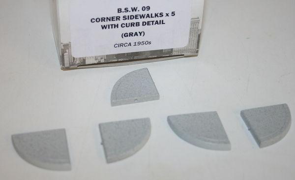 Brooklin Sidewalks 1/43 Scale O Gauge BSW09 - Corner Sidewalks x5 w/ curb detail