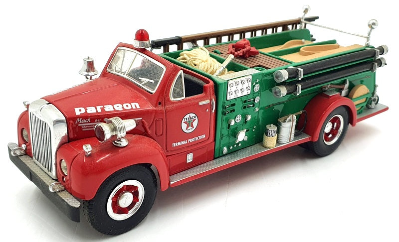 First Gear 1/34 Scale 19-2368 - 1960 Mack B-61 Pumper Texaco Paragon